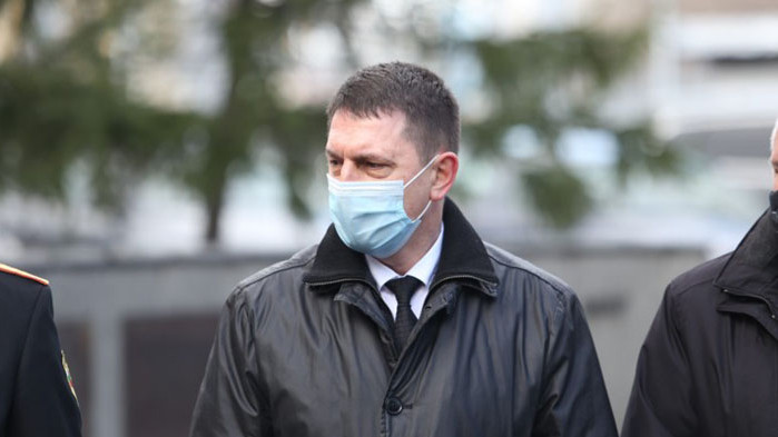 Не исках да коментирам действията на своя служебен приемник в